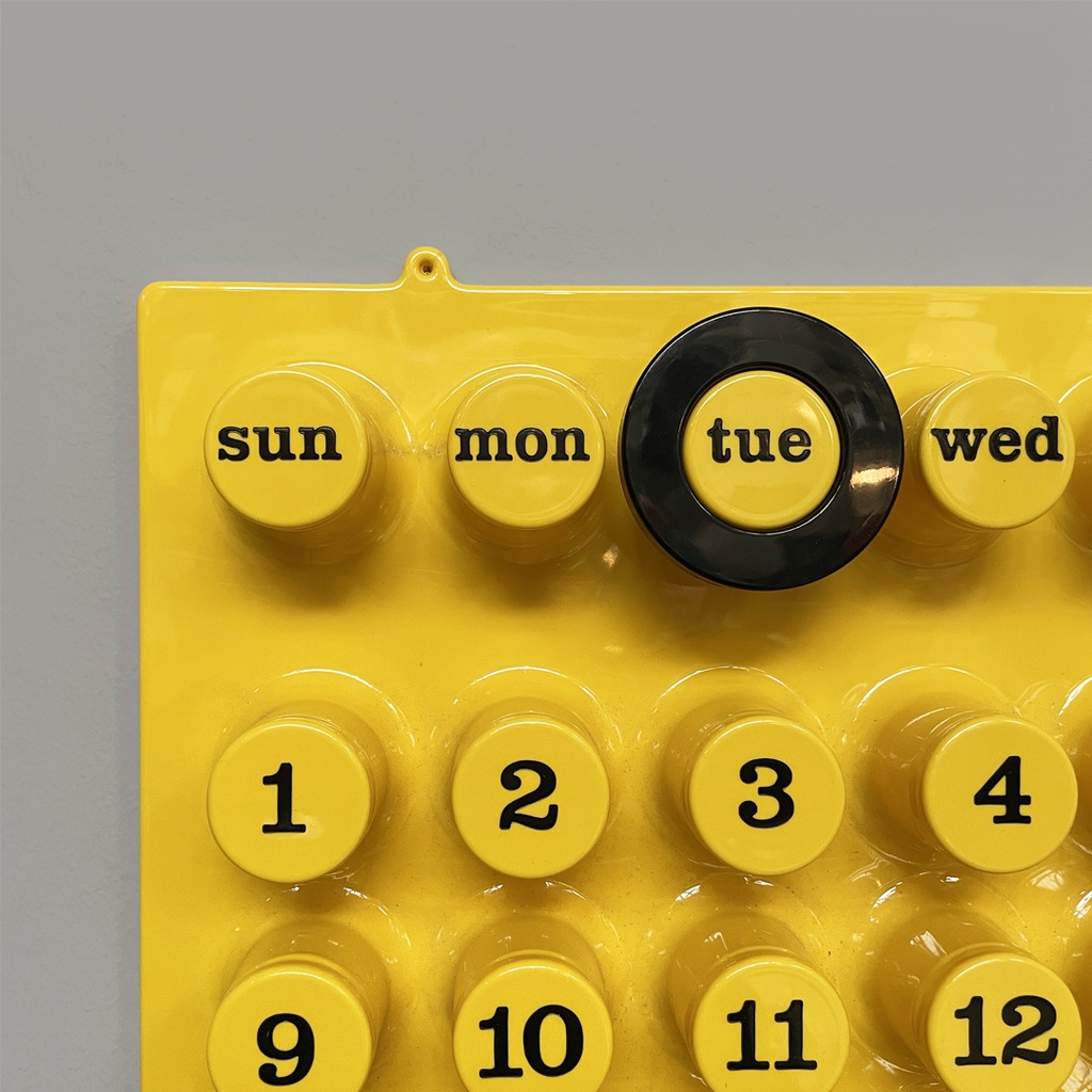 Calendario infinito giallo da parete di Giorgio Della Beffa per Ring A Date, 2000 ca. 