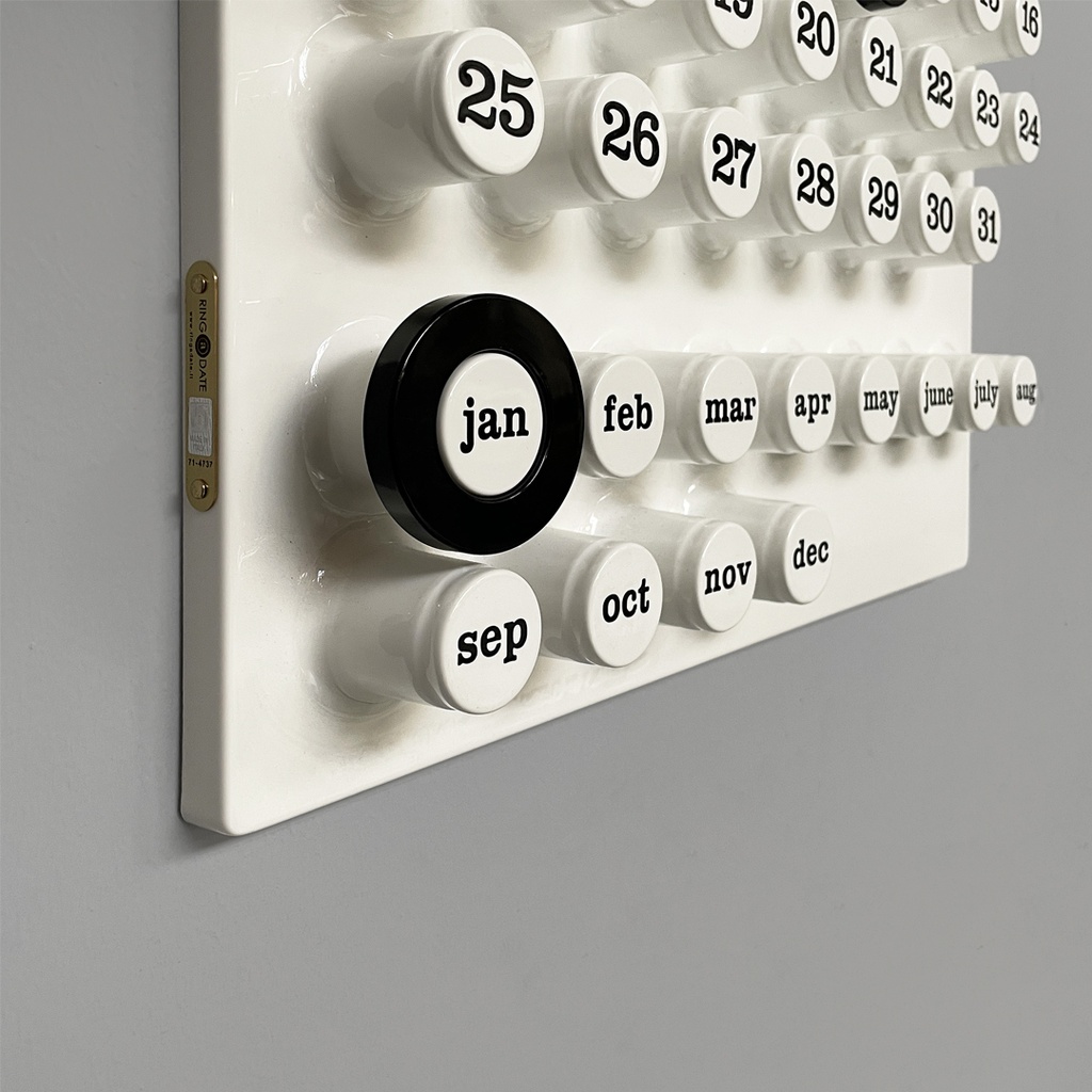 Calendario infinito bianco da parete di Giorgio Della Beffa per Ring A Date, 2000 ca. 