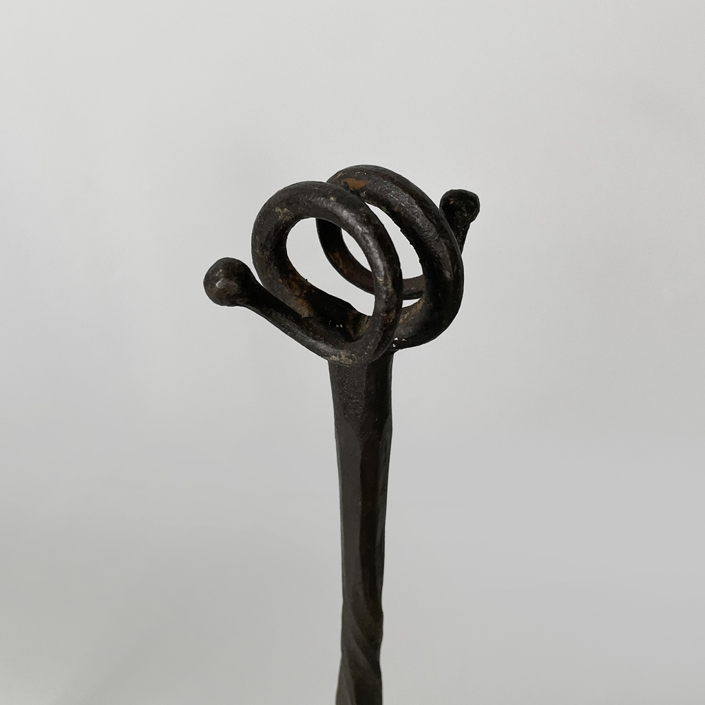 Fermaporta in ferro battuto, 1930  ca.