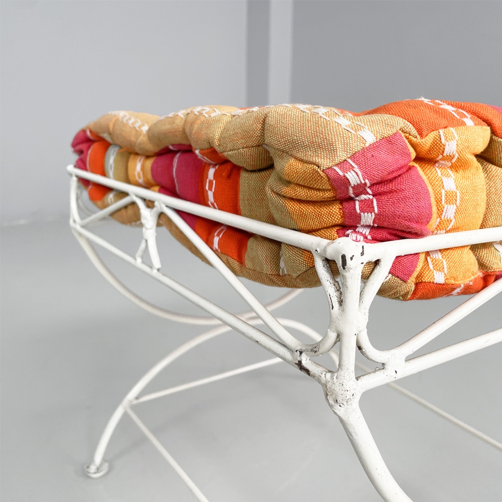 Sgabelli in ferro bianco, 1960 ca.