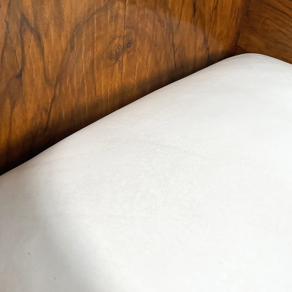 Poltrone in legno e finta pelle bianca, 1930 ca.