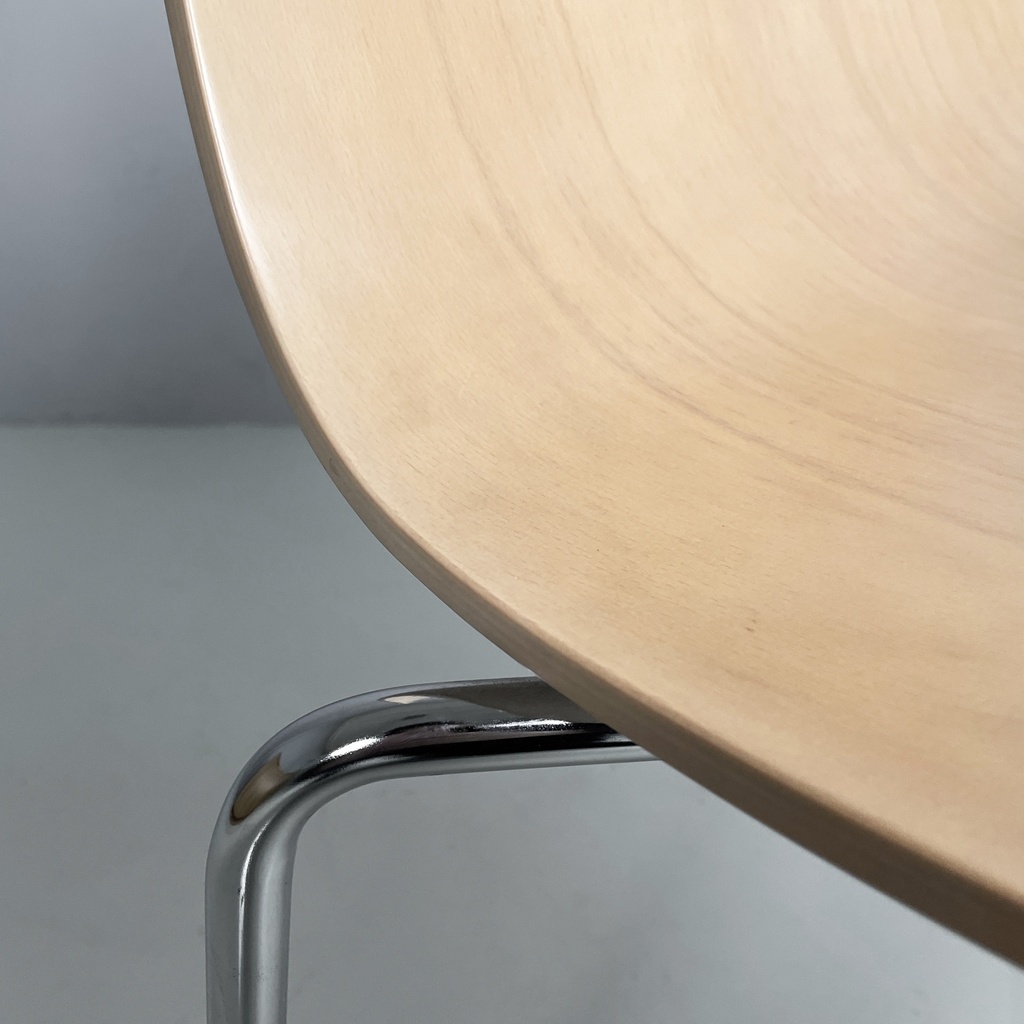 Sedia in legno chiaro e metallo, 1980 ca.