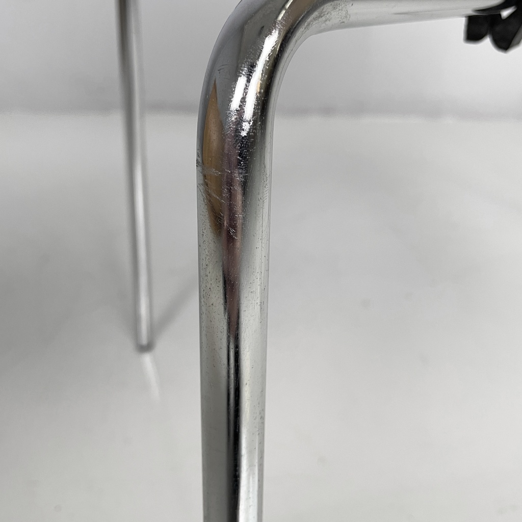 Sedia in legno chiaro e metallo, 1980 ca.