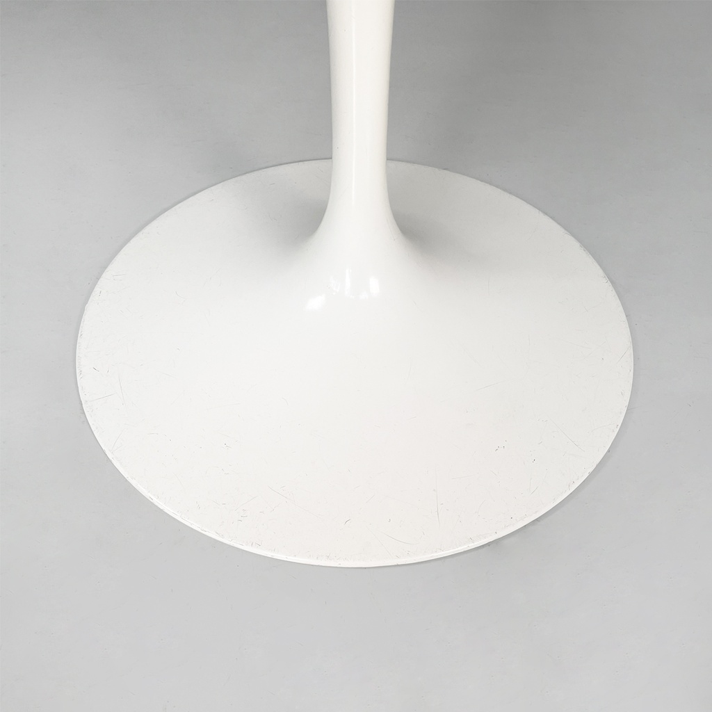 Tavolo da pranzo Tulip di Eero Saarinen per Knoll, 2000 ca.