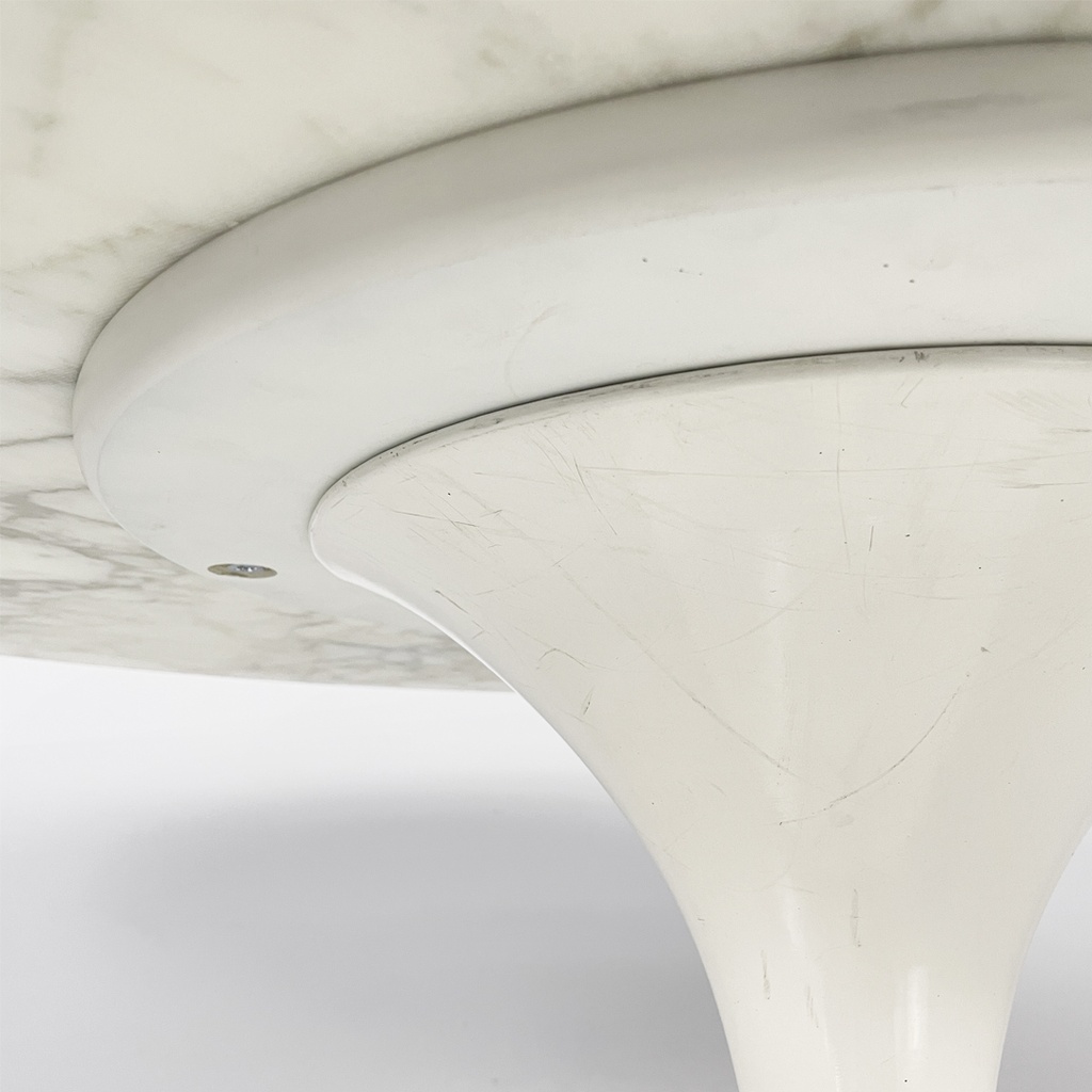 Tavolo da pranzo Tulip di Eero Saarinen per Knoll, 2000 ca.