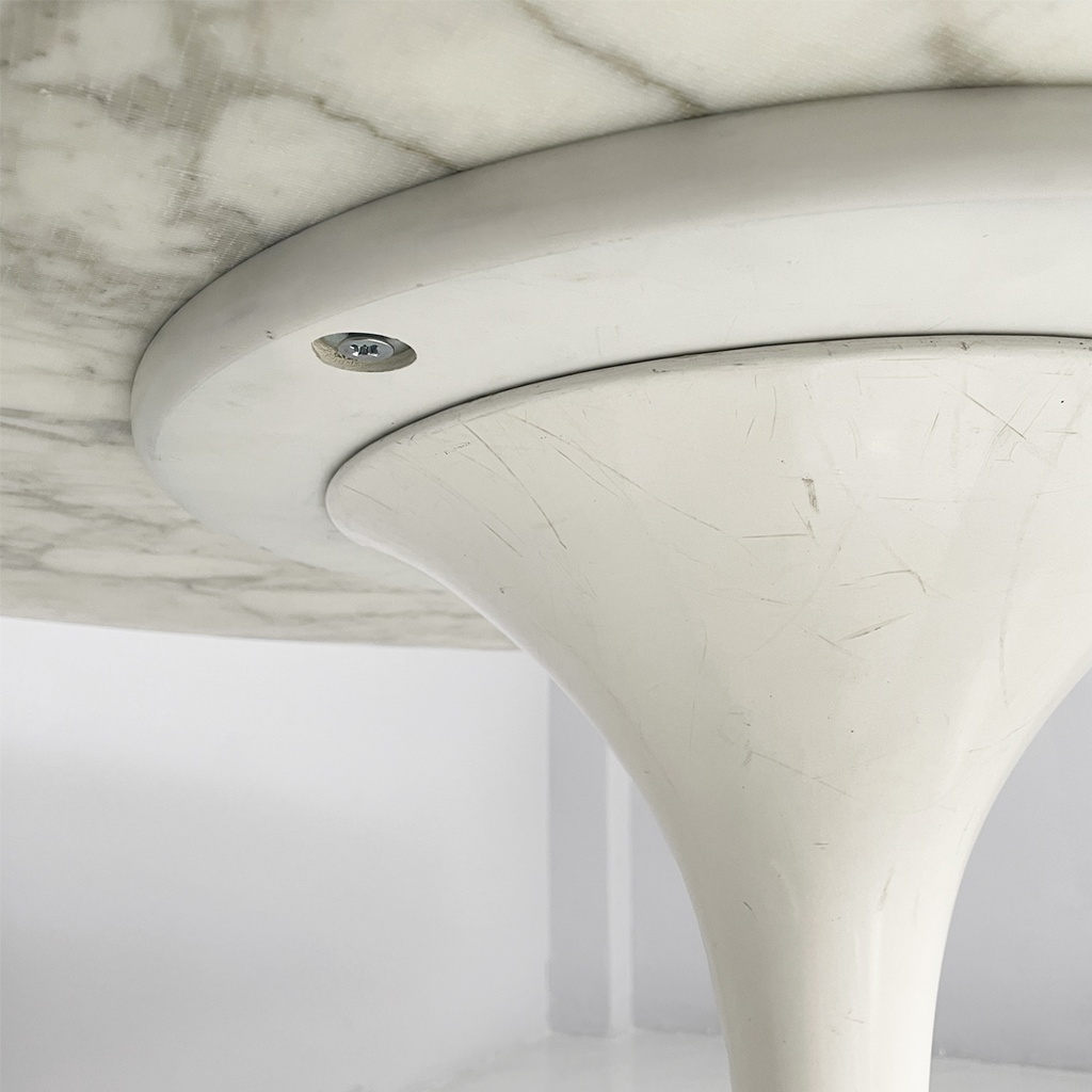 Tavolo da pranzo Tulip di Eero Saarinen per Knoll, 2000 ca.