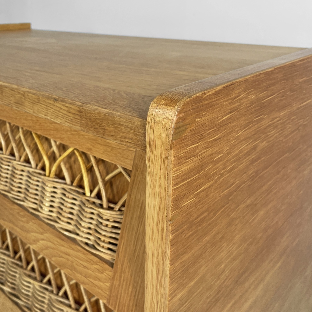 Cassettiera in legno e rattan, 1960 ca.