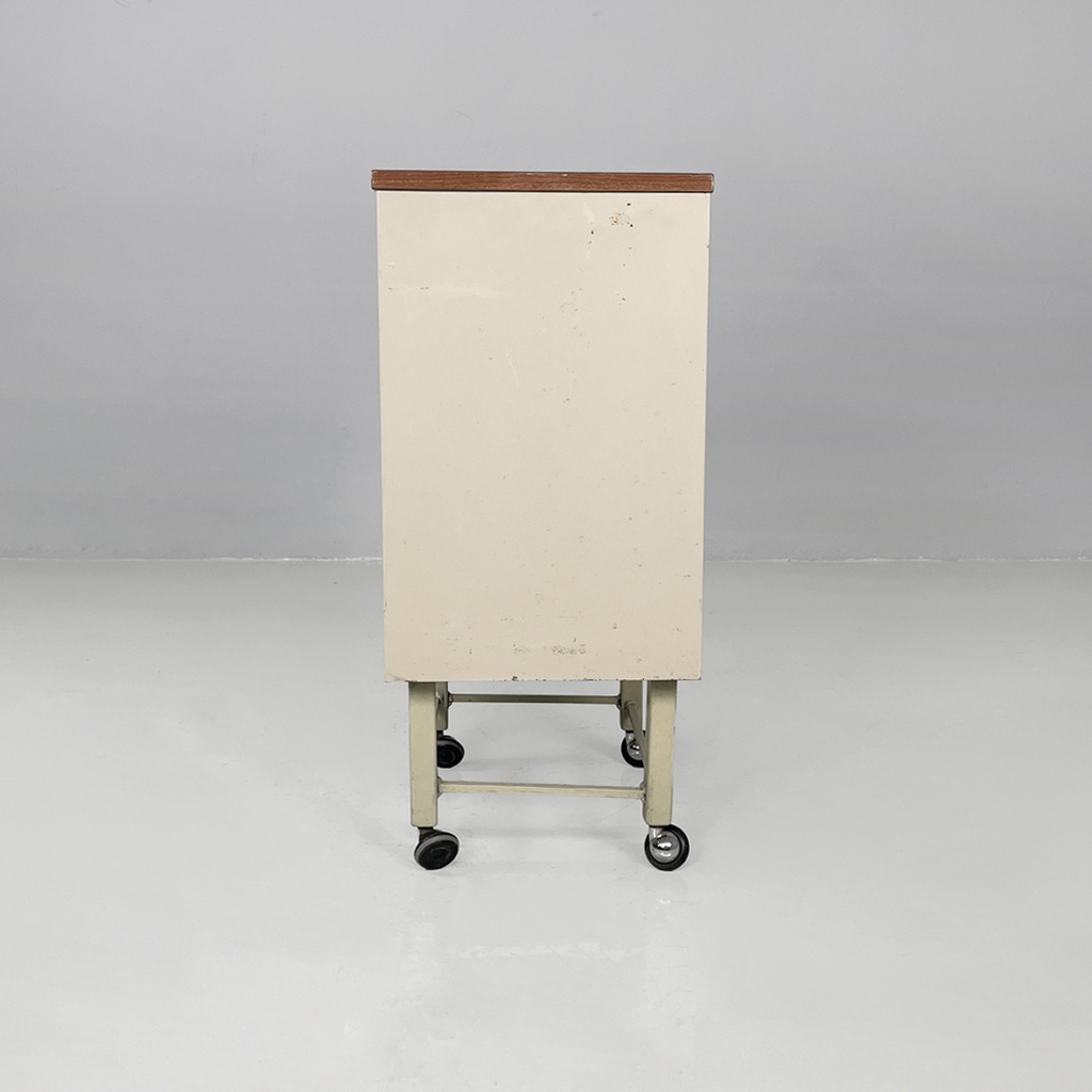 Cassettiera in metallo con ruote, 1950 ca.
