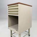 Cassettiera in metallo con ruote, 1950 ca.