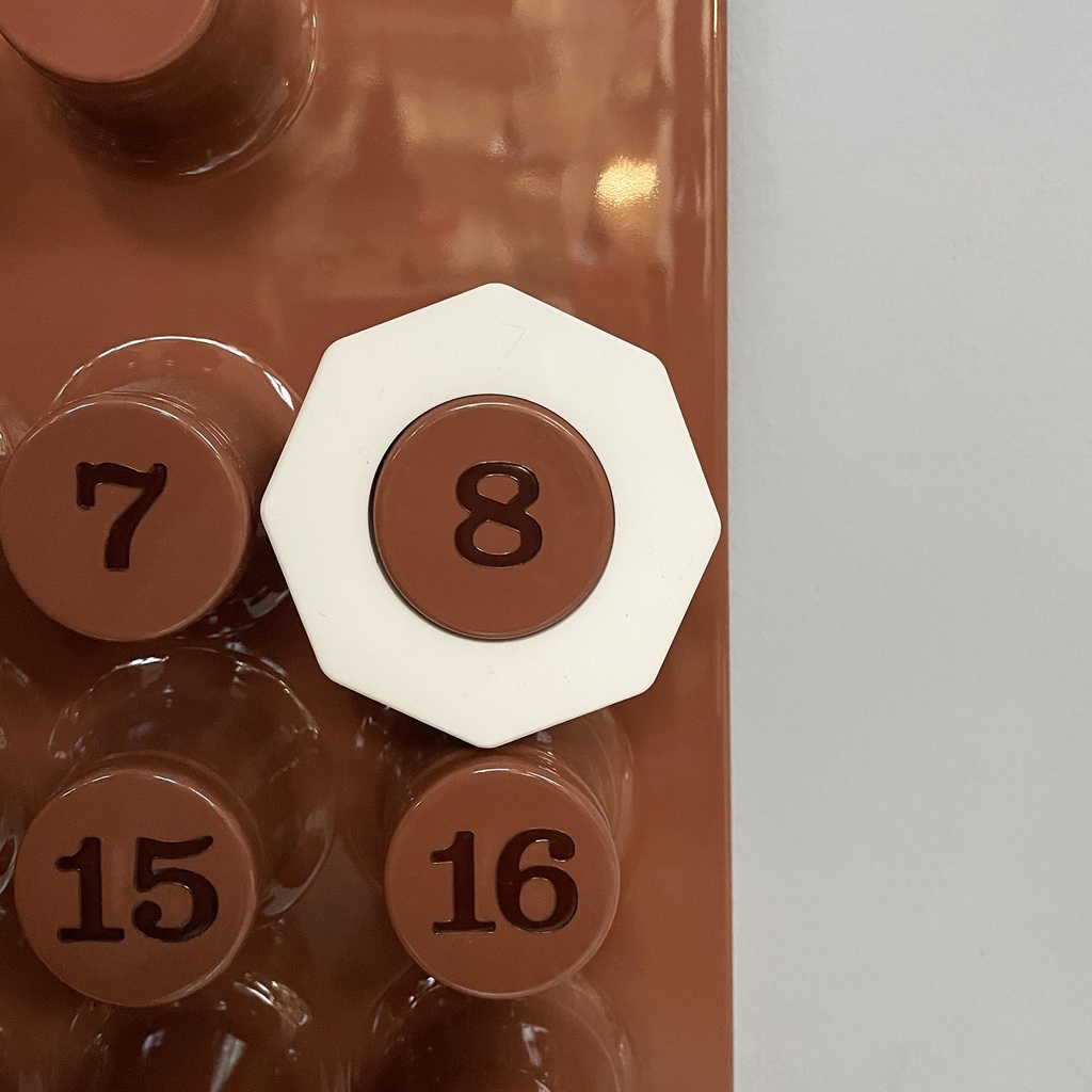 Calendario da parete Moka Mousse di Giorgio Della Beffa per Ring A Date, 2025