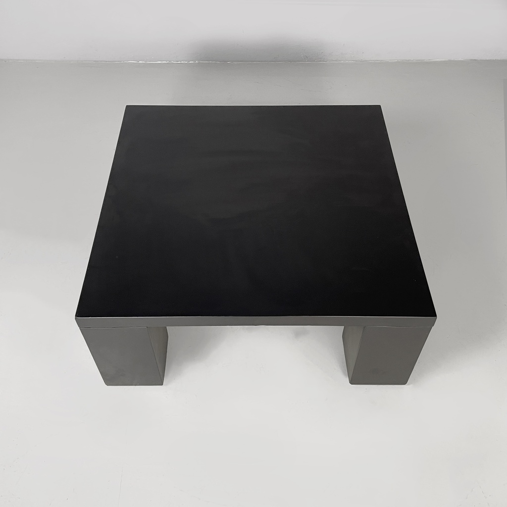 Tavolo da caffè in legno nero, 1980 ca.