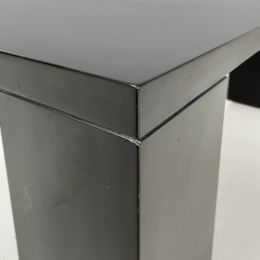 Tavolo da caffè in legno nero, 1980 ca.