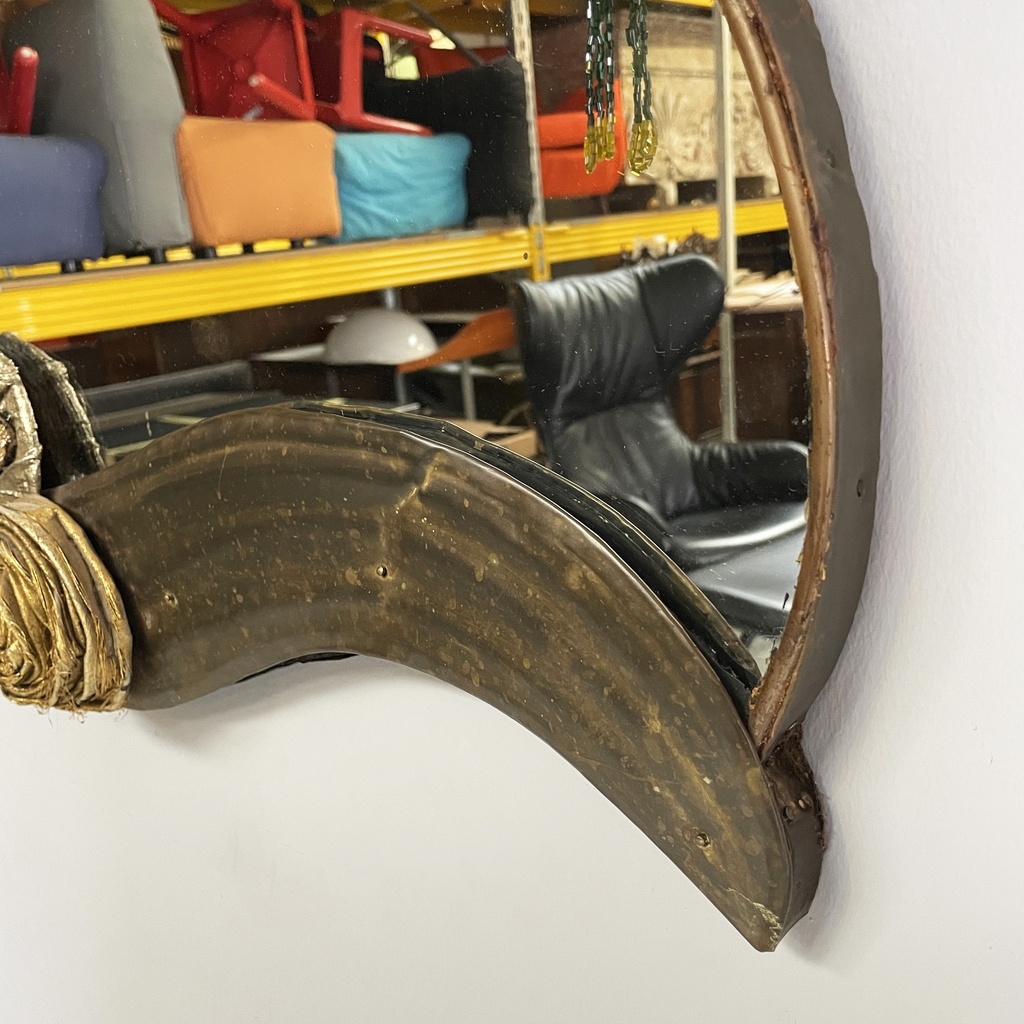 Specchio da parete con decori in tessuto, 1940 ca.