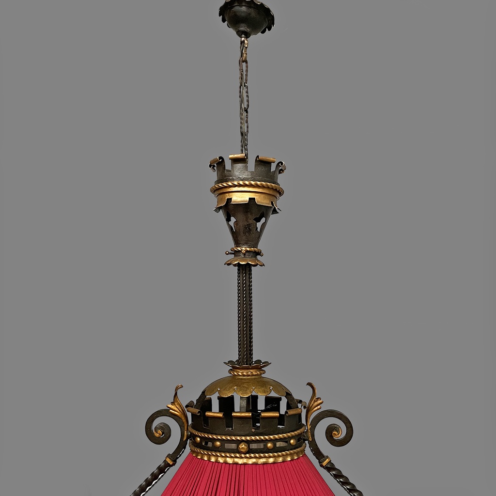 Lampadario in metallo e tessuto rosso, 1940 ca.