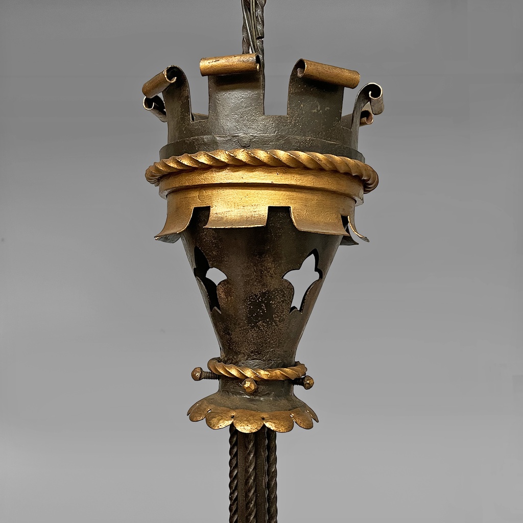 Lampadario in metallo e tessuto rosso, 1940 ca.