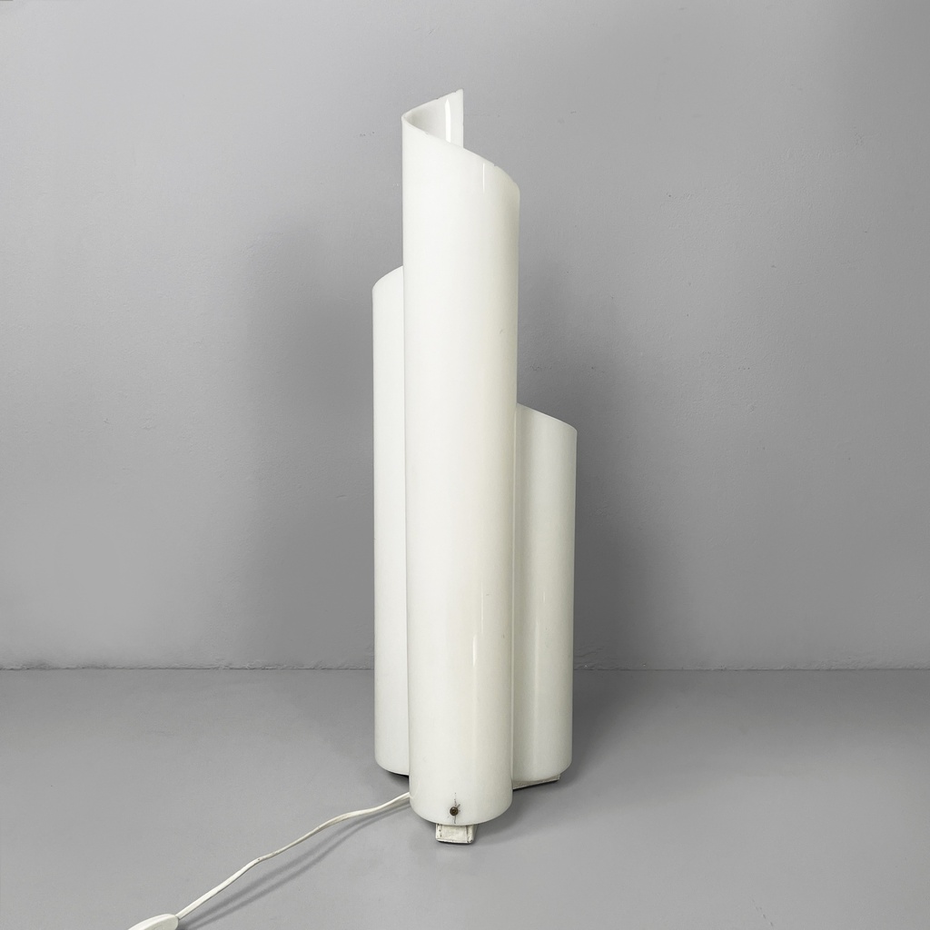 Lampada da tavolo Mezza Chimera di Vico Magistretti per Artemide, 1970 ca.