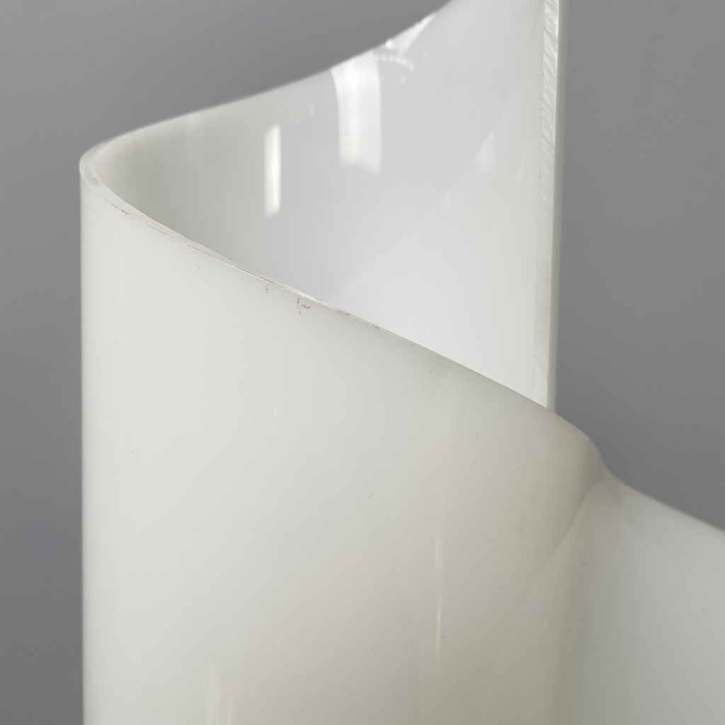 Lampada da tavolo Mezza Chimera di Vico Magistretti per Artemide, 1970 ca.