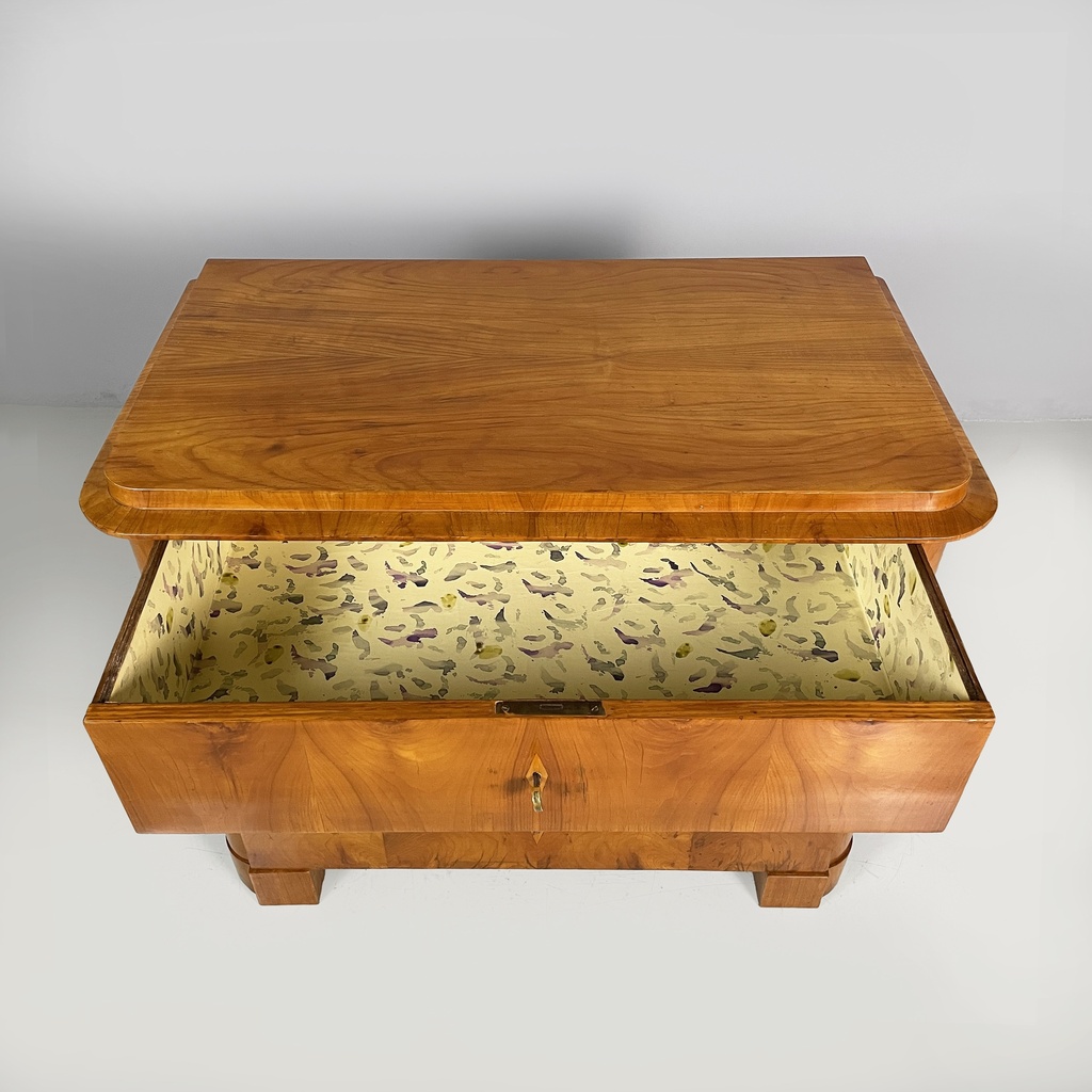 Cassettiera in legno, 1930 ca.