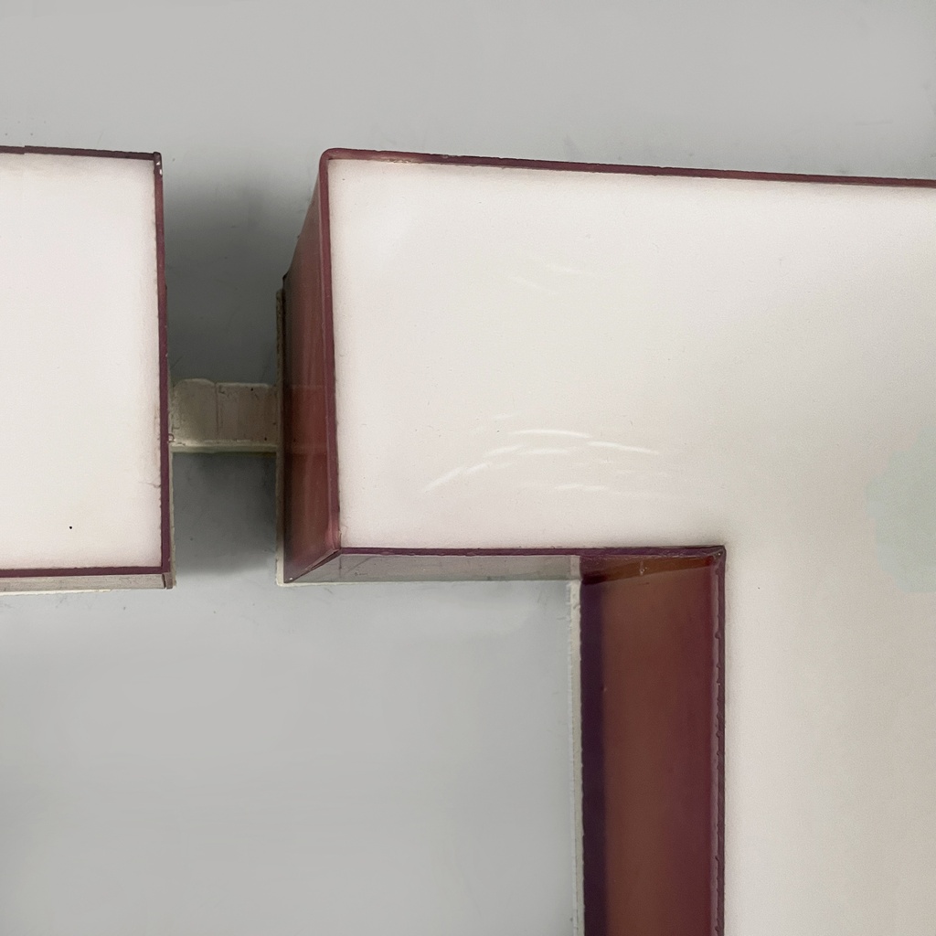 Insegna Lufthansa in plexiglass bianco, 1970 ca.