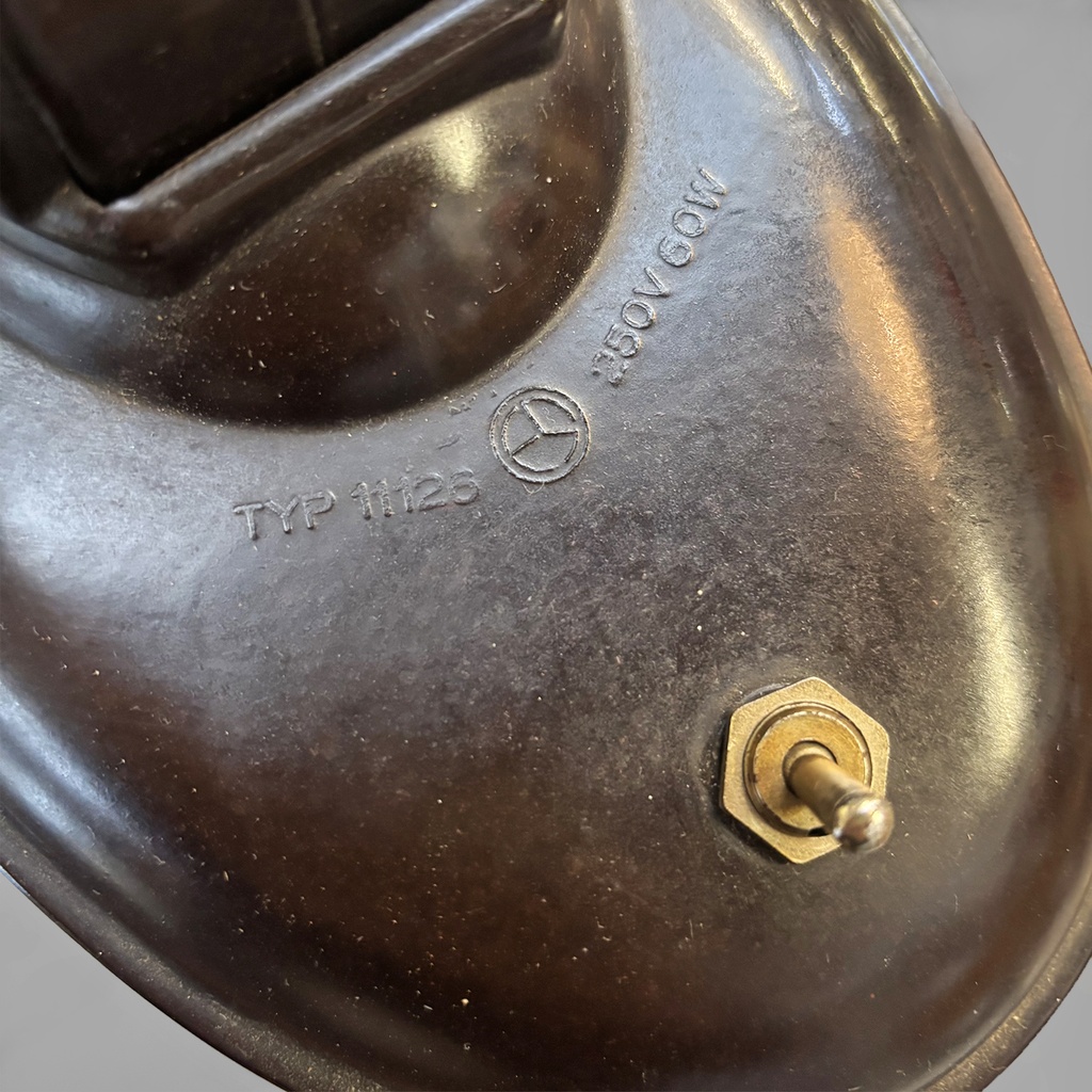 Lampada da tavolo Type 11126 di Eric Kirkman Cole, 1930 ca.