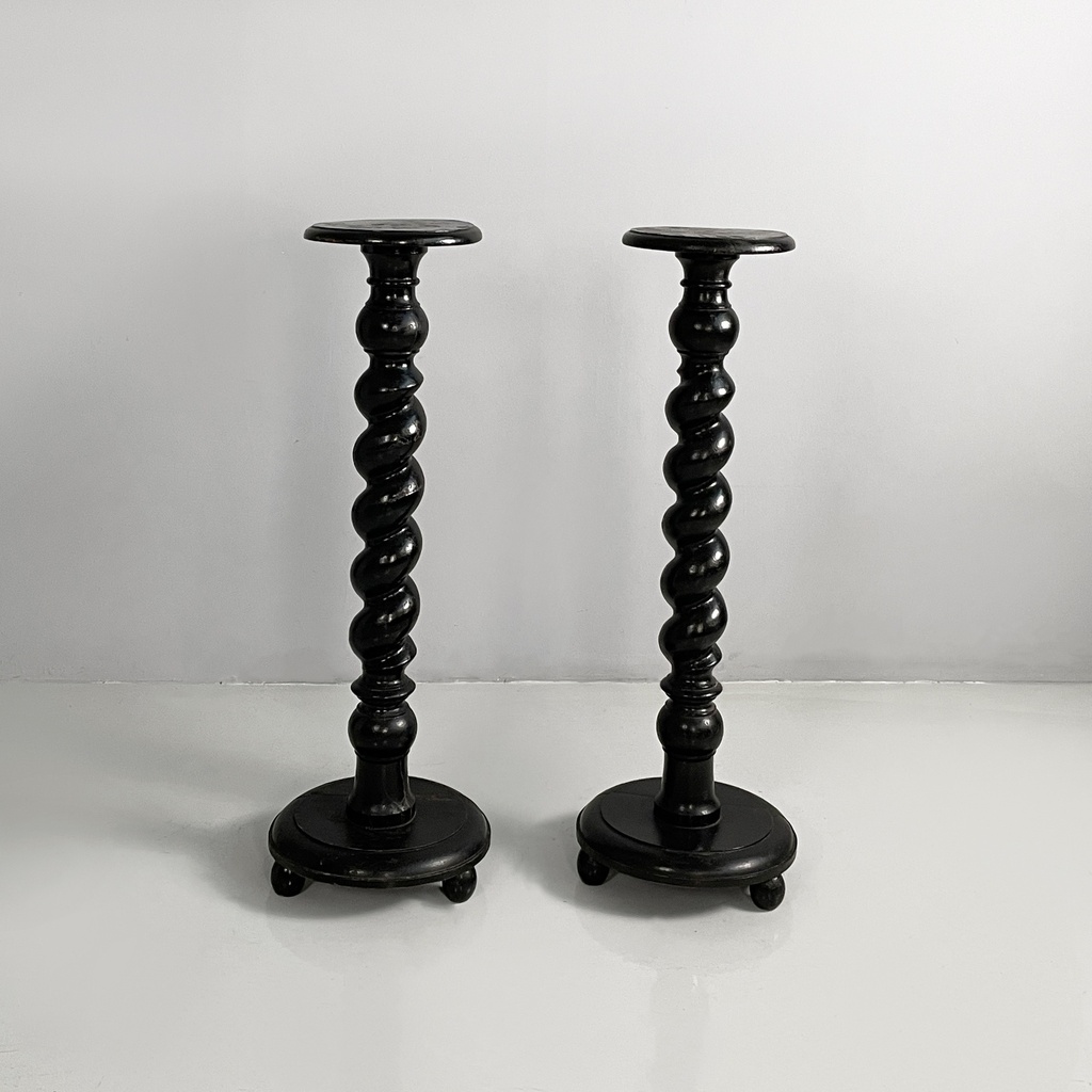 Piedistalli in legno nero, 1930 ca.