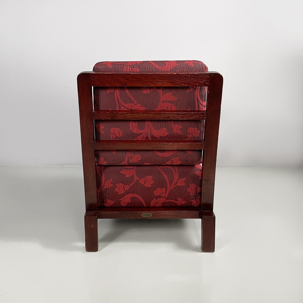 Poltrona in legno e tessuto rosso, 1930 ca.