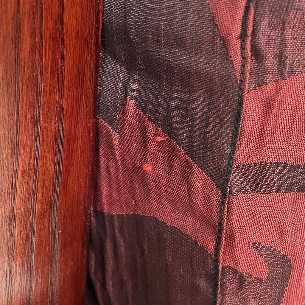 Poltrona in legno e tessuto rosso, 1930 ca.