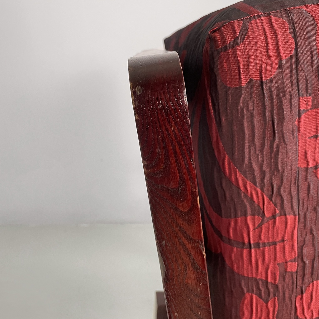 Poltrona in legno e tessuto rosso, 1930 ca.