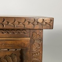 Cassapanca in legno inciso, 1930 ca.