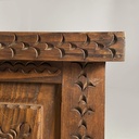 Cassapanca in legno inciso, 1930 ca.