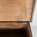 Cassapanca in legno inciso, 1930 ca.