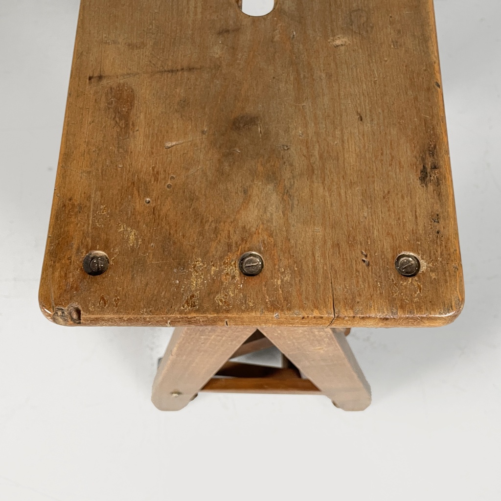 Sgabello scala in legno, 1930 ca.
