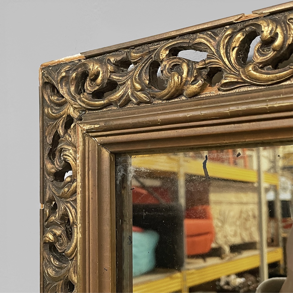 Specchio da parete in legno dorato, 1950 ca. 