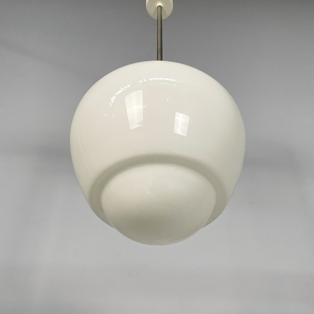 Lampadario in vetro opalino, 1970 ca.