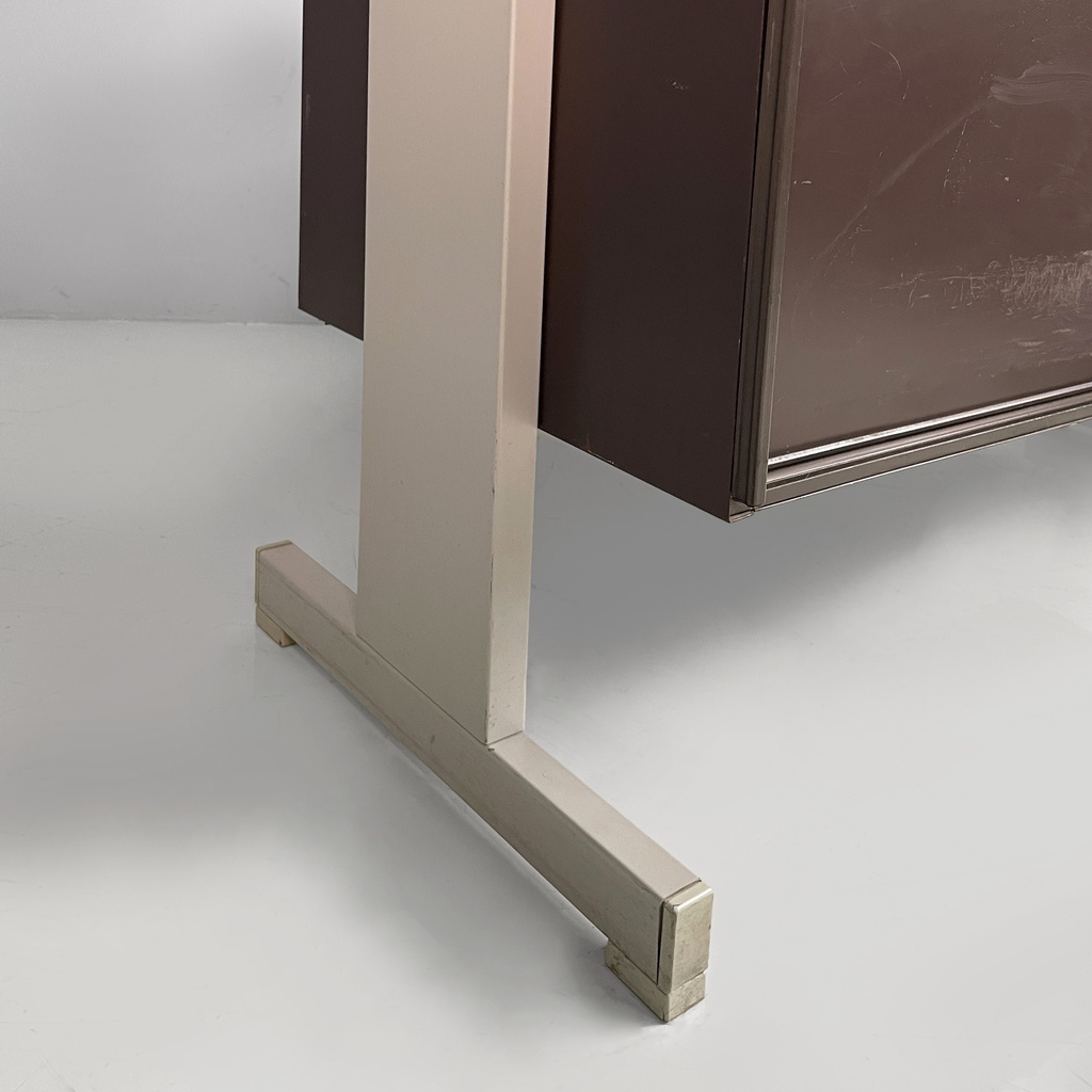 Sideboard Synthesis 45 di Ettore Sottsass per Olivetti, 1970 ca.