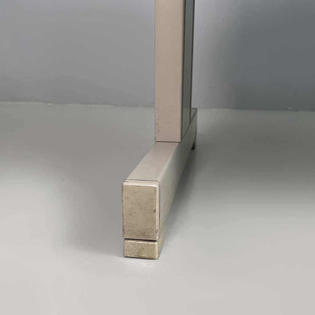 Sideboard Synthesis 45 di Ettore Sottsass per Olivetti, 1970 ca.