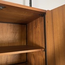 Libreria in legno, metallo nero e ottone, 1960 ca.