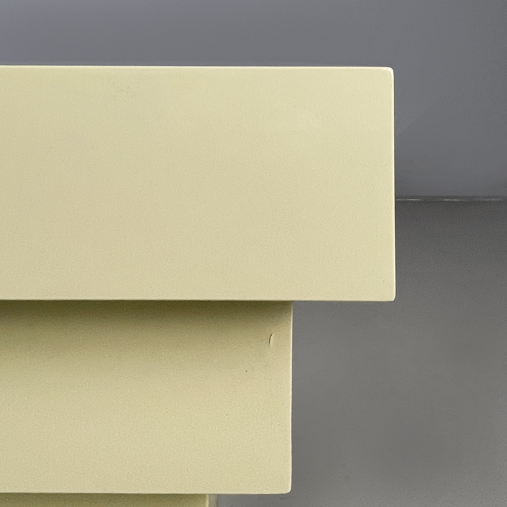 Piedistallo in legno giallo chiaro, 1980 ca.