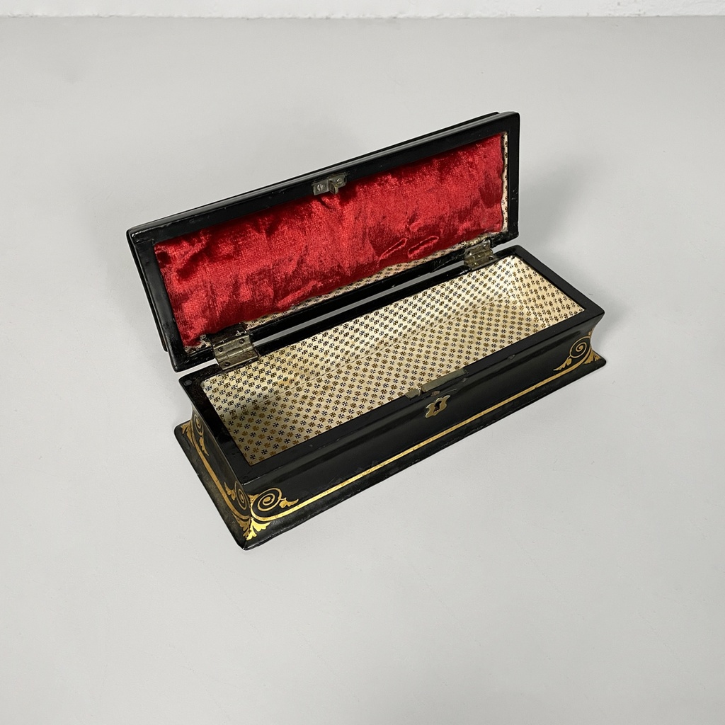 Corredo funebre, 1930 ca. 