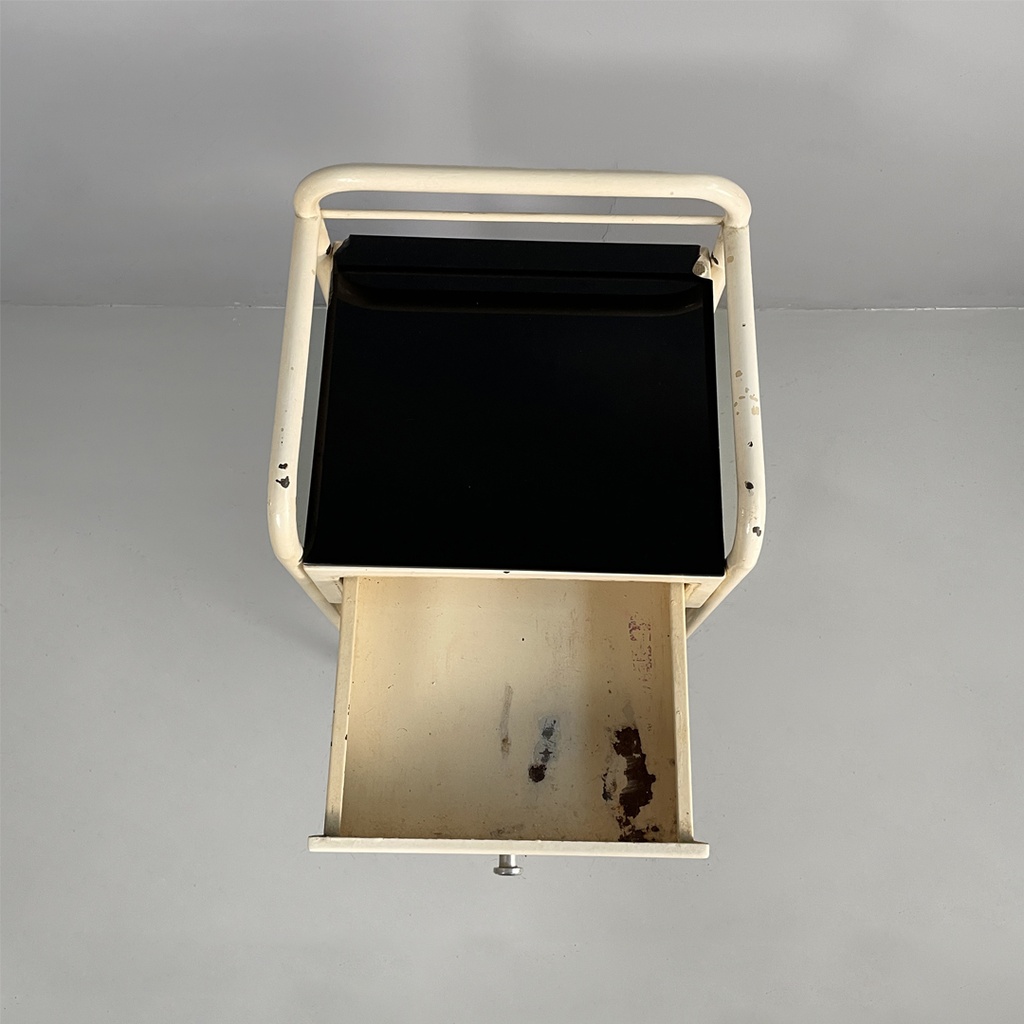 Sideboard in ferro e vetro, 1940 ca.