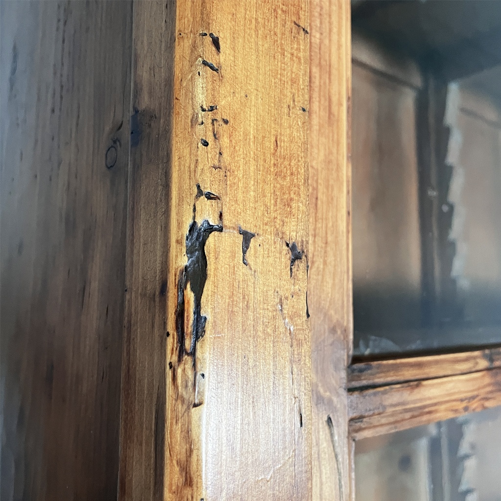 Credenza in legno e vetro, 1930 ca. 