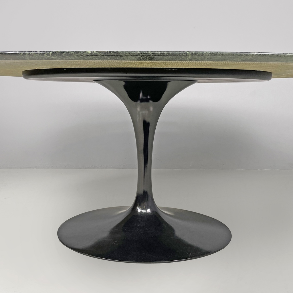 Tavolo da pranzo Tulip di Eero Saarinen per Knoll, 1980 ca. 