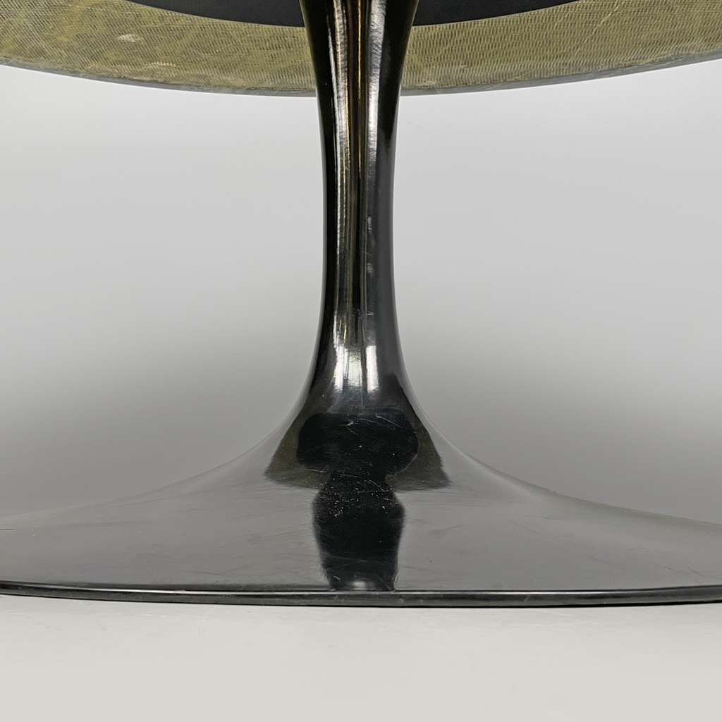 Tavolo da pranzo Tulip di Eero Saarinen per Knoll, 1980 ca. 