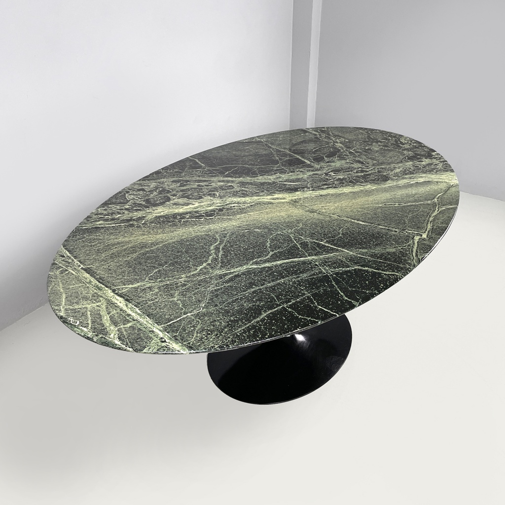 Tavolo da pranzo Tulip di Eero Saarinen per Knoll, 1980 ca. 