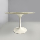 Tavolo da pranzo Tulip di Eero Saarinen per Knoll, 2015