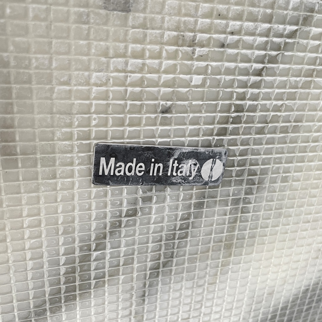 Tavolo da pranzo Tulip di Eero Saarinen per Knoll, 2015