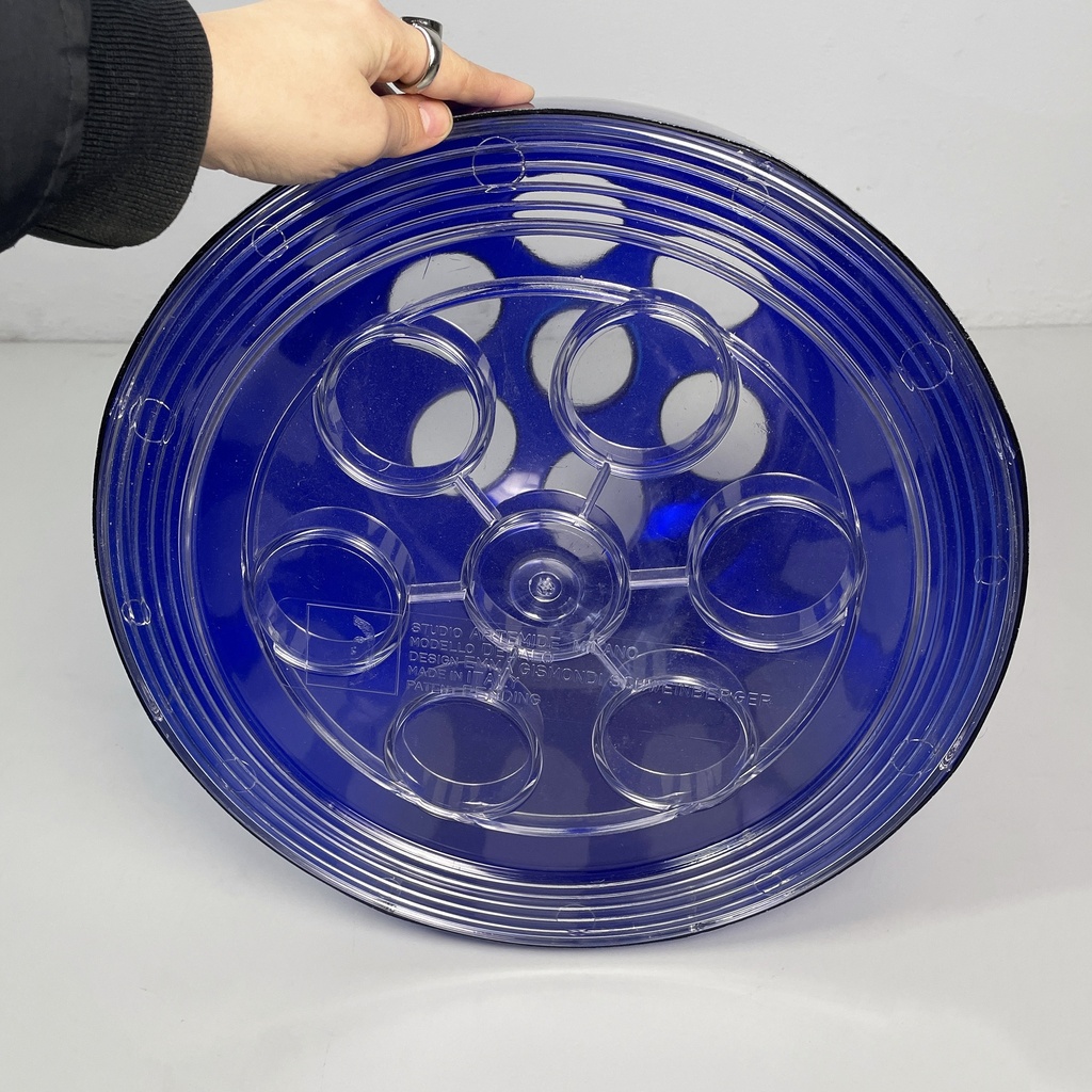 Portaombrelli Dedalo di Emma Gismondi Schweinberger per Artemide, 2006