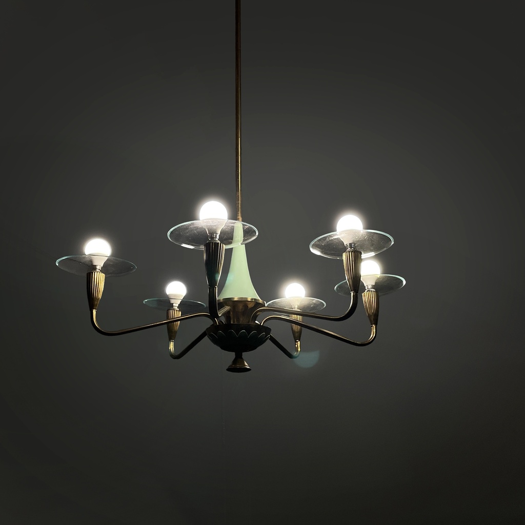 Lampadario in ottone, vetro e metallo verde, 1950 ca. 