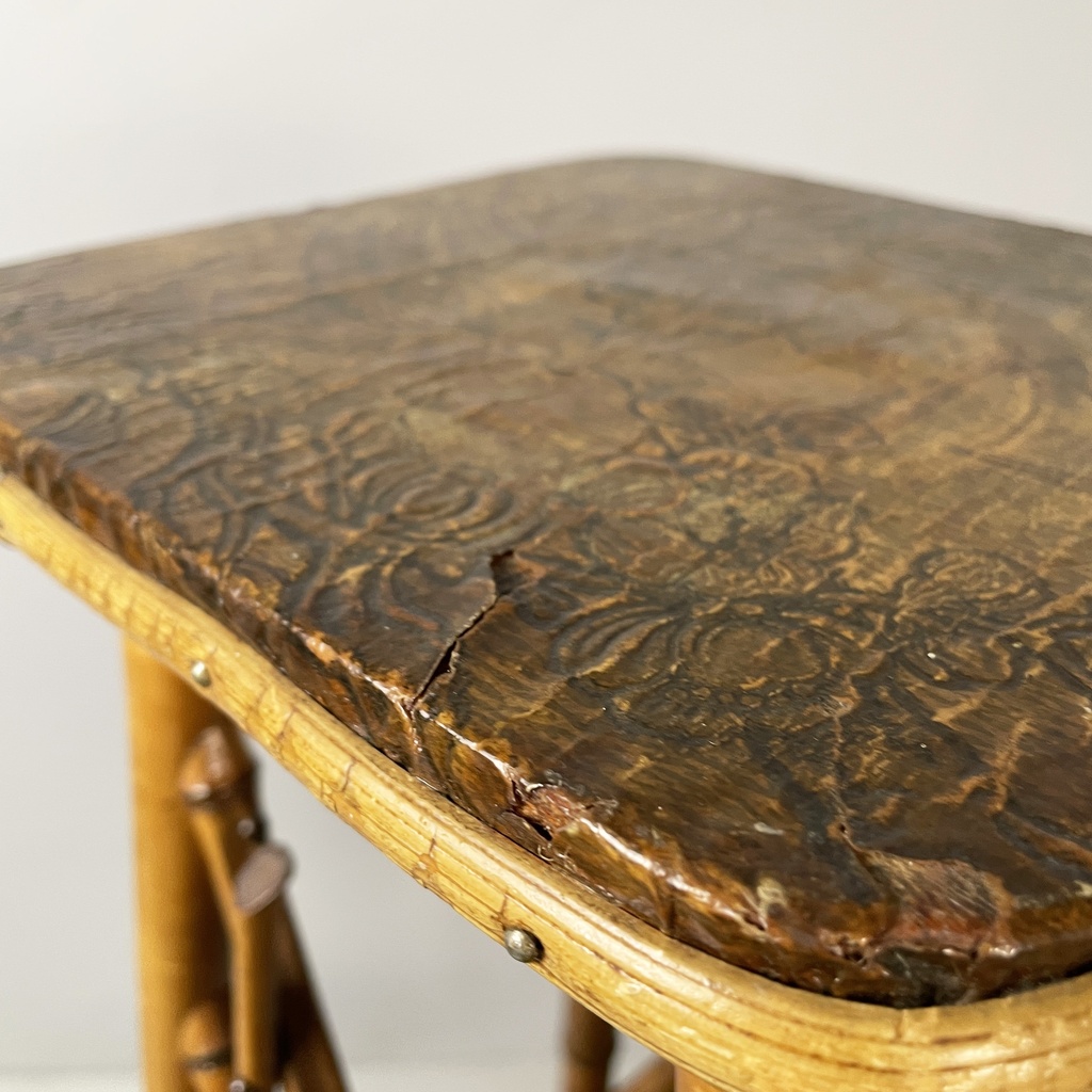 Piedistallo in pelle e bambù, 1930 ca.