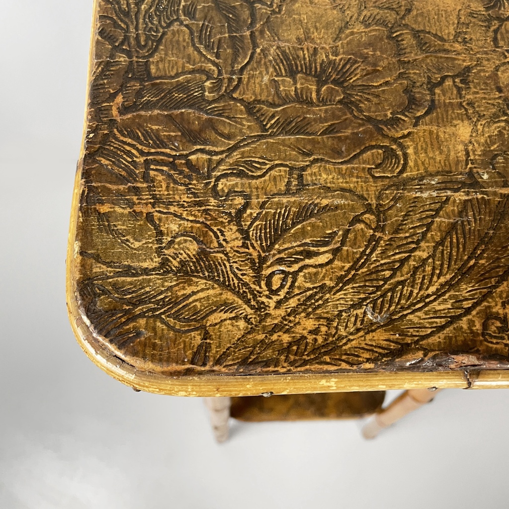 Piedistallo in pelle e bambù, 1930 ca.